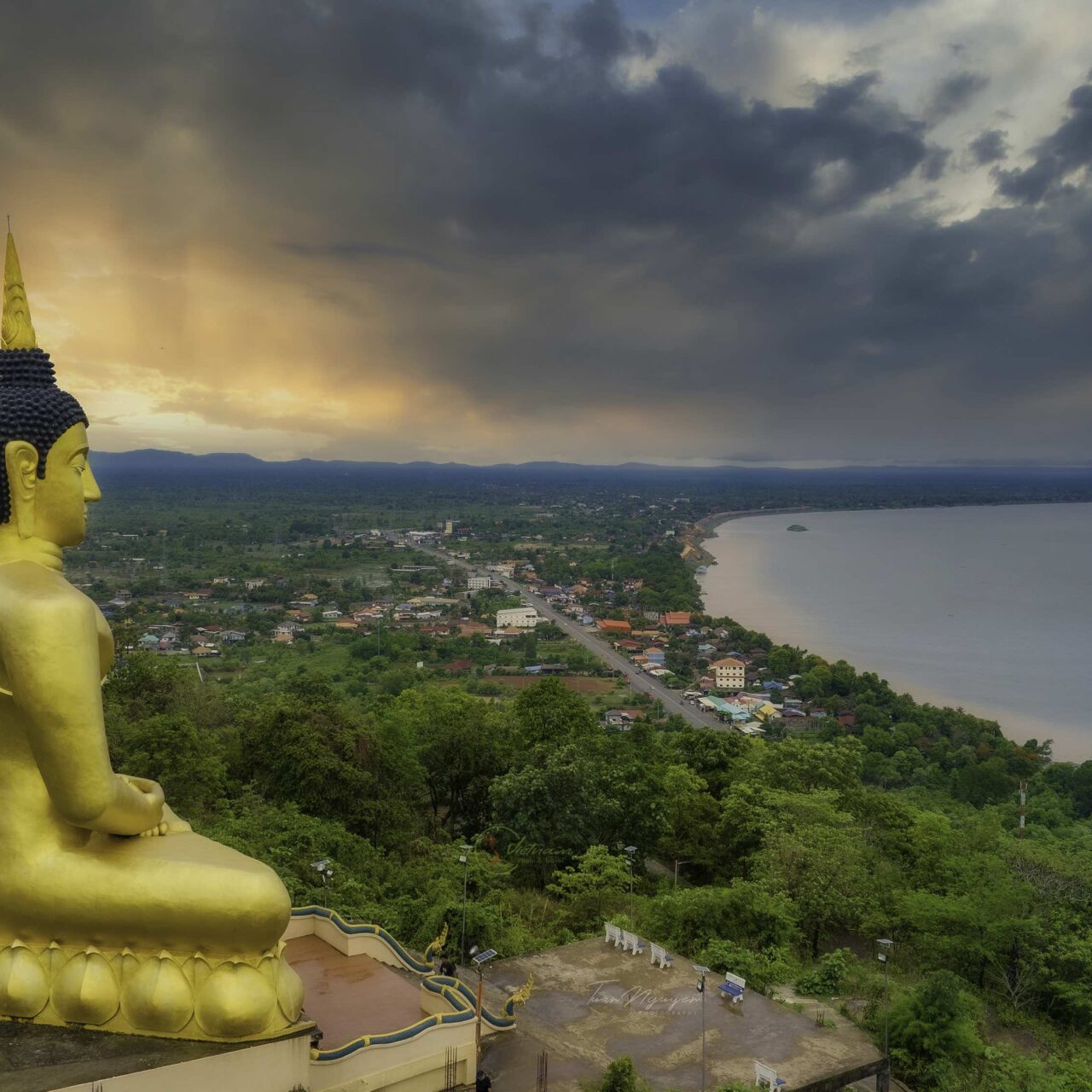 Essence of Laos