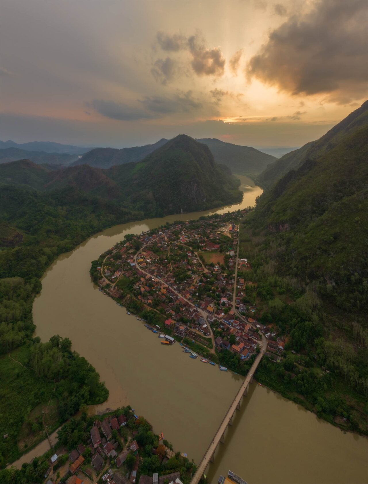 Nong Khiaw drone