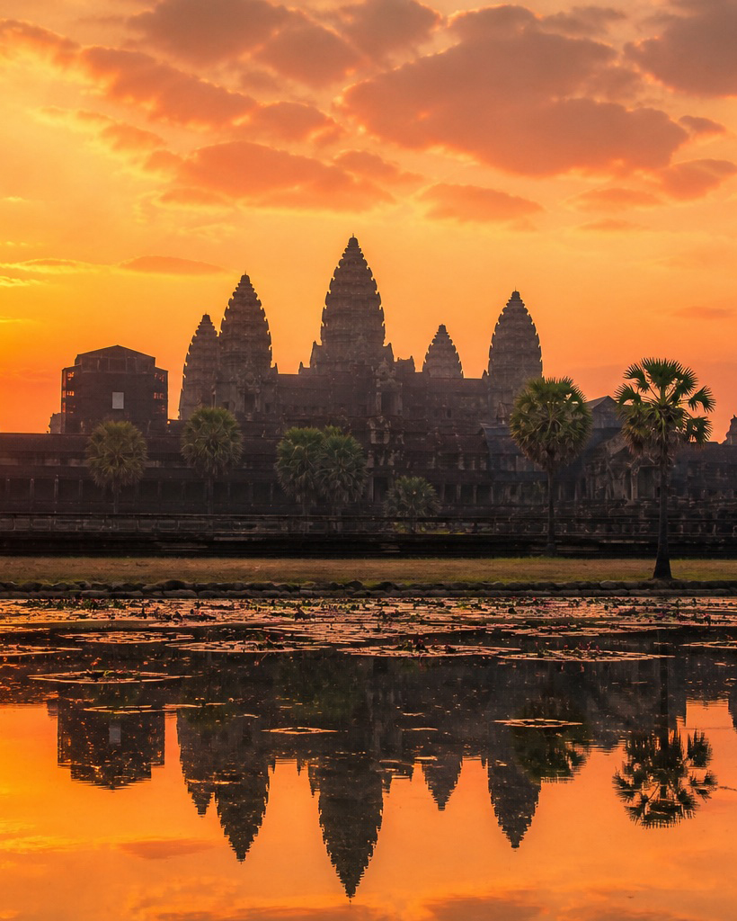 https://vietnamphototravel.com/wp-content/uploads/2026/05/Sunrise-Angkor-Wat2.jpg